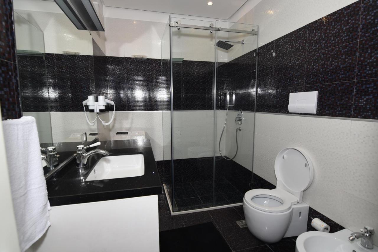 Diamond Hill Apartments فلورا المظهر الخارجي الصورة