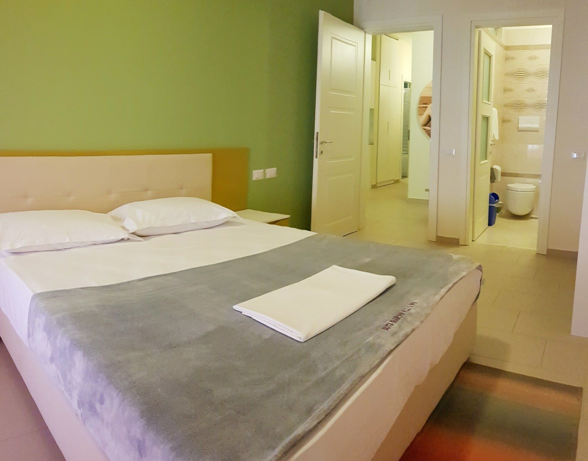 Diamond Hill Apartments فلورا المظهر الخارجي الصورة